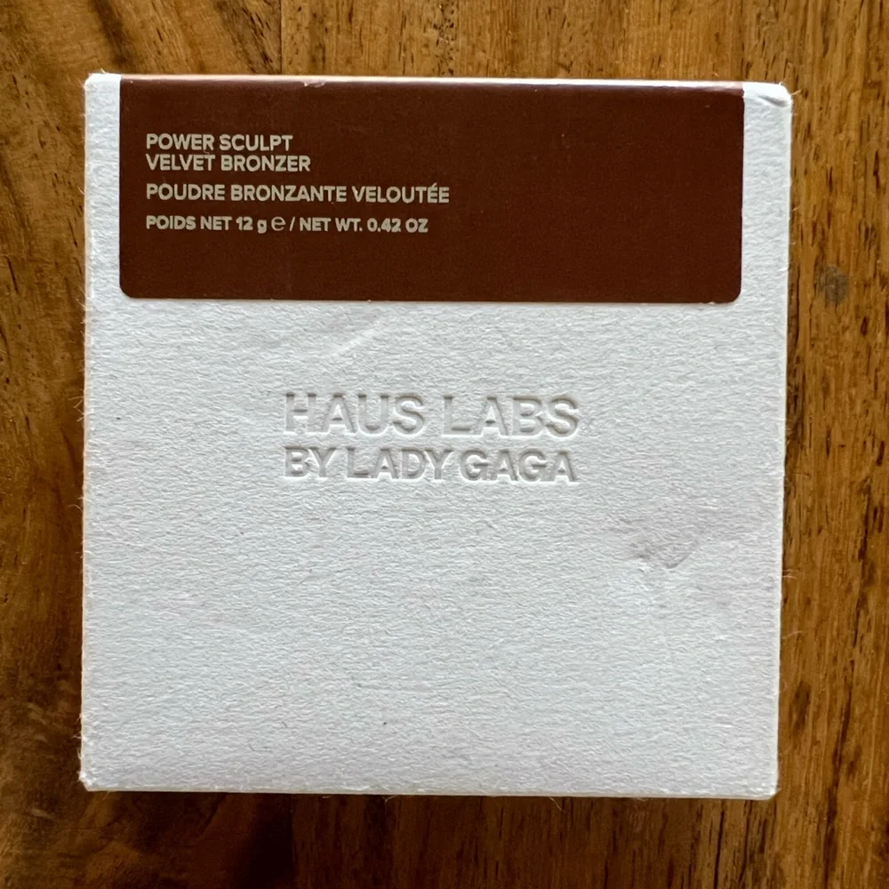 Haus Labs By Lady Gaga power sculpt velvet bronzer - deep level 9 - Picture 2 of 3